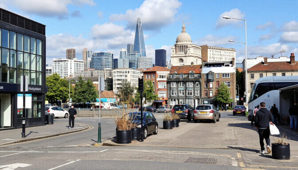 Stagnant UK House Prices in March: London's Struggles Amid Regional Growth